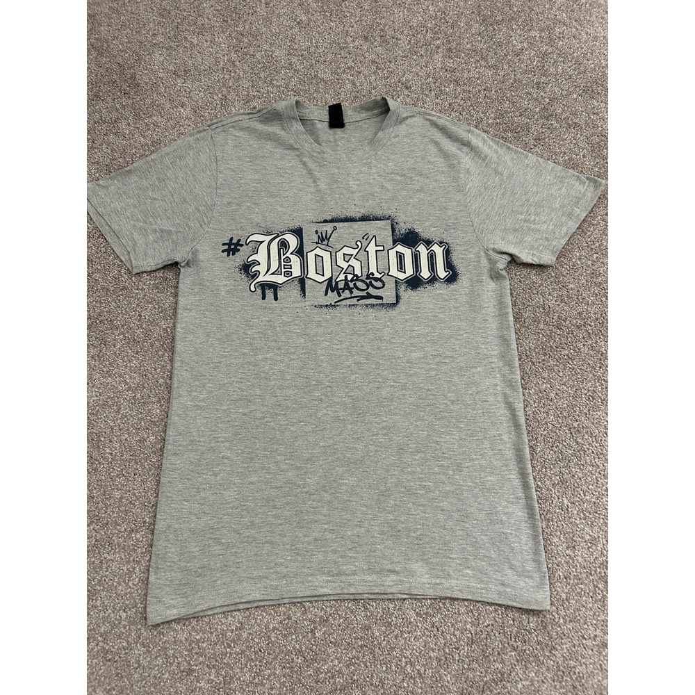 Boston MASS Graphic T-Shirt Mens Small Gray Excellent Streetwear Tee